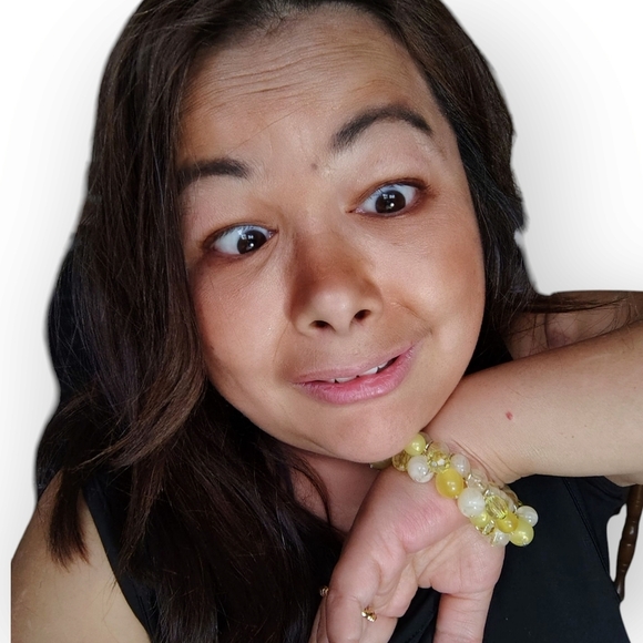 Yellow Beaded Bracelet - Picture 7 of 7